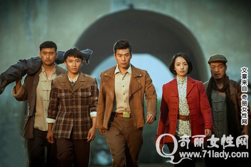 ��ս���Ӿ���Ա�� ��ѵ���Ա�����ɫ����