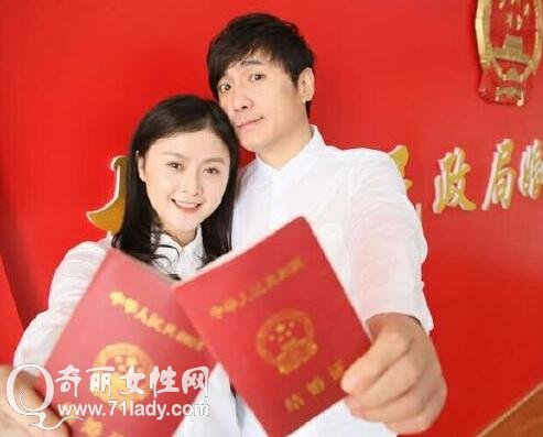 ������Ů��