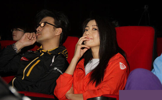 �������ԲԲһͬ��ϯ�����Ƶ�� ��Ц��ͣ��ֹ����